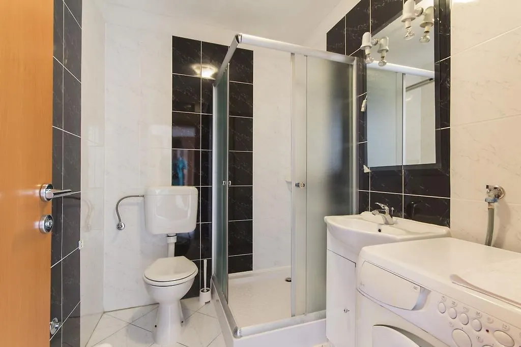Apartments Lara Пула Хорватия
