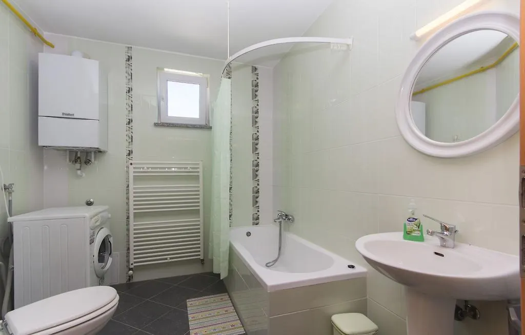Apartments Lara Пула 0*,  Хорватия