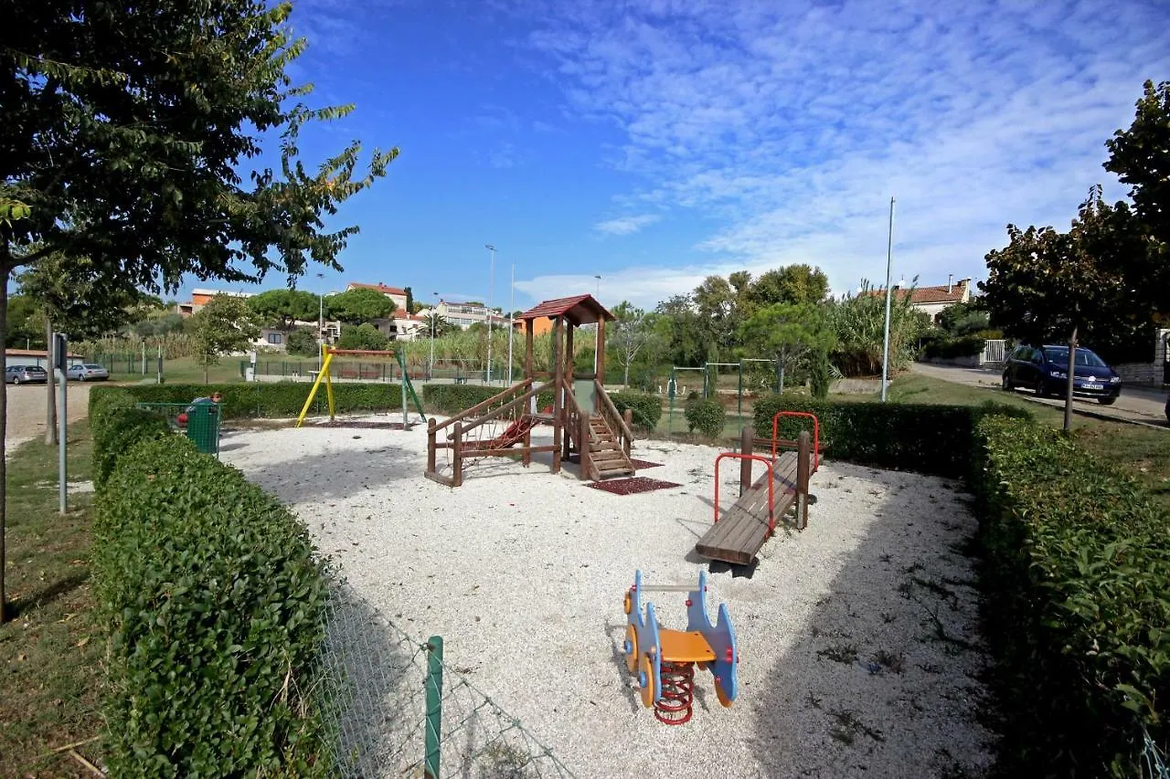 Apartments Lara Пула Хорватия